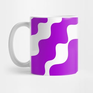 Purple and white slanting waves pattern Mug